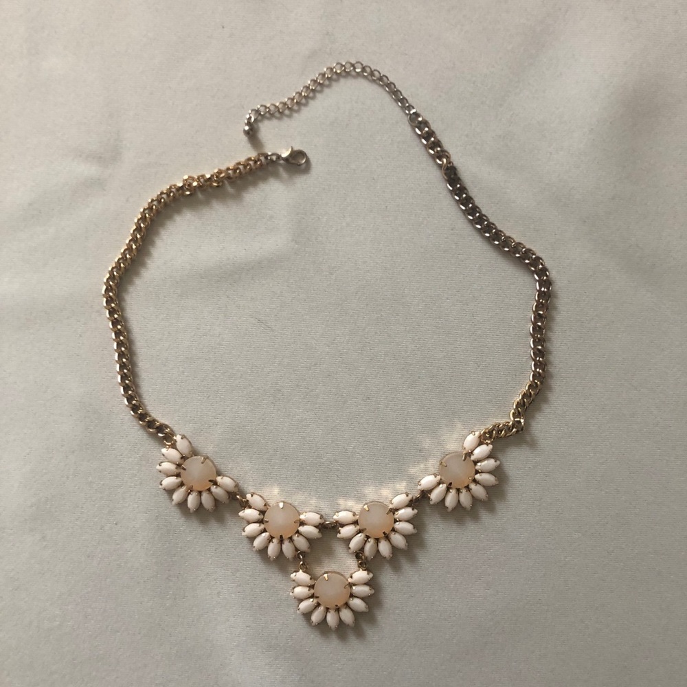 White Flower Statement‎ Necklace